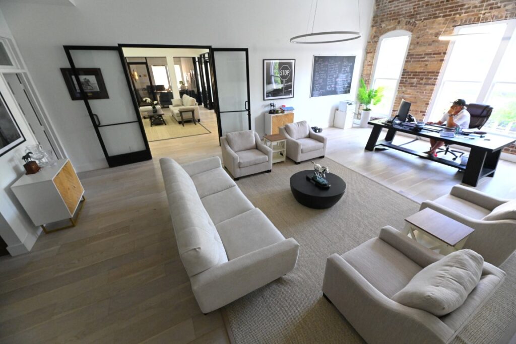 222 Clematis indoor office space build image.